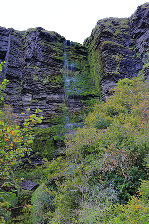 Devils chimney waterfall2